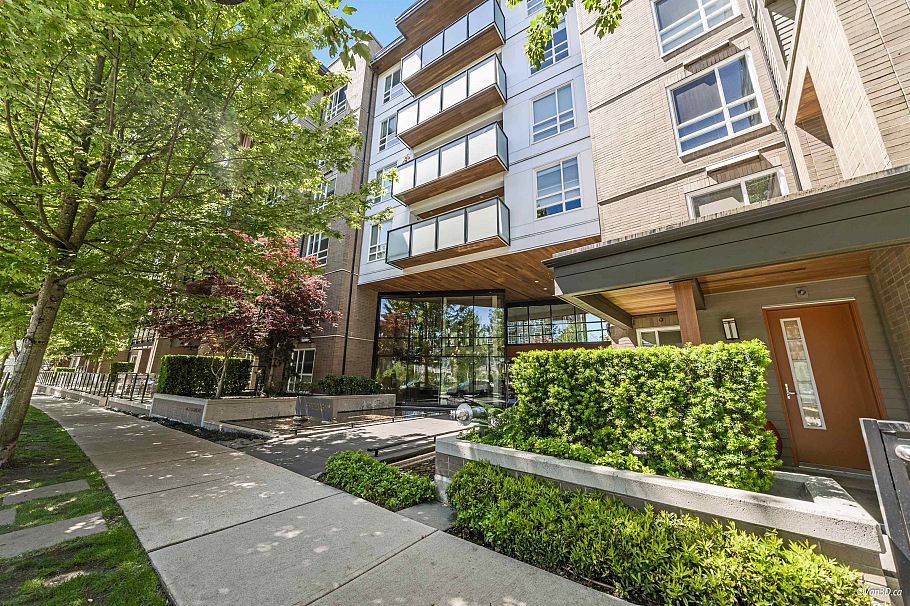 502 6033 Gray Avenue Vancouver, BC - 4