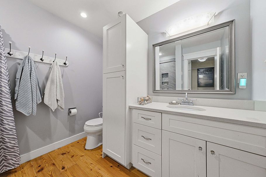 1126 Premier Street North Vancouver, BC - 20