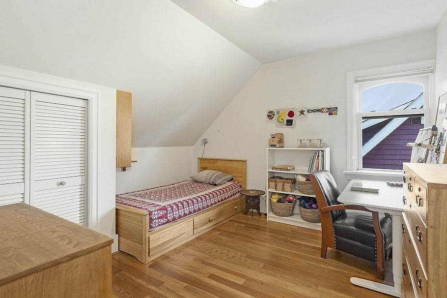 4269 W 13th Avenue Vancouver, BC - 25