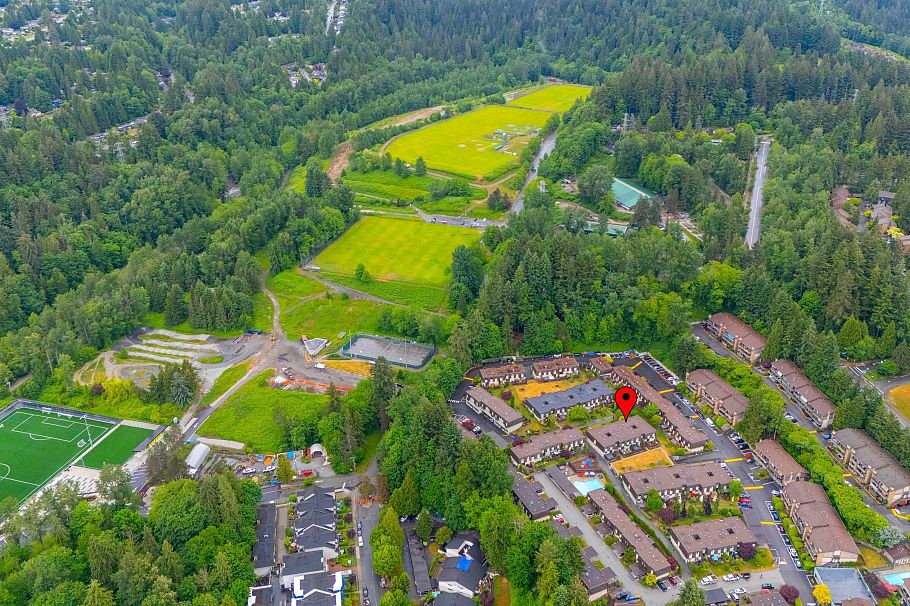 1126 Premier Street North Vancouver, BC - 39