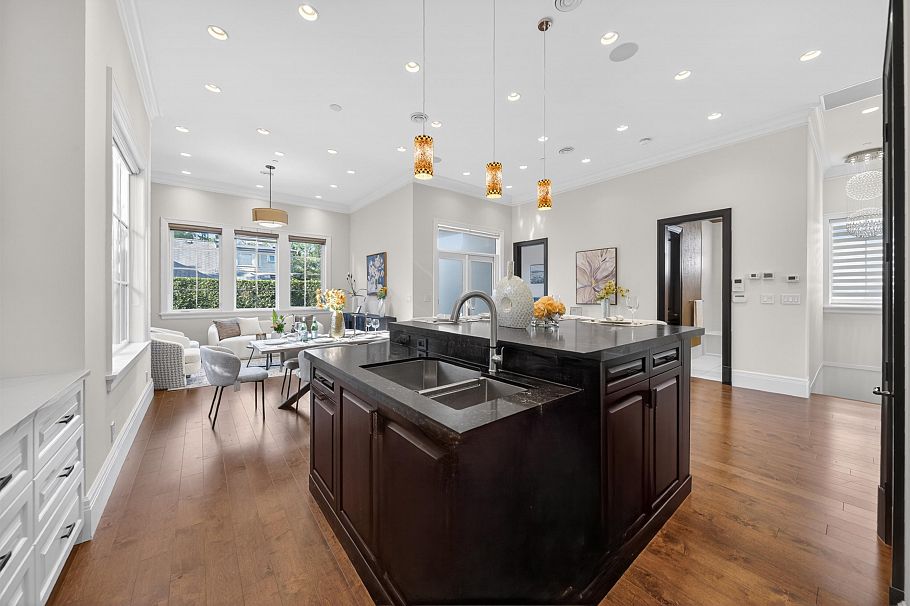 3439 W 40th Avenue Vancouver, BC - 21