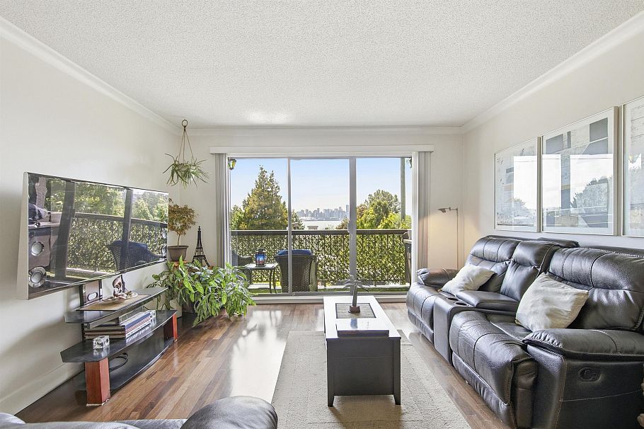 222 340 W 3rd Street North Vancouver, BC - 9