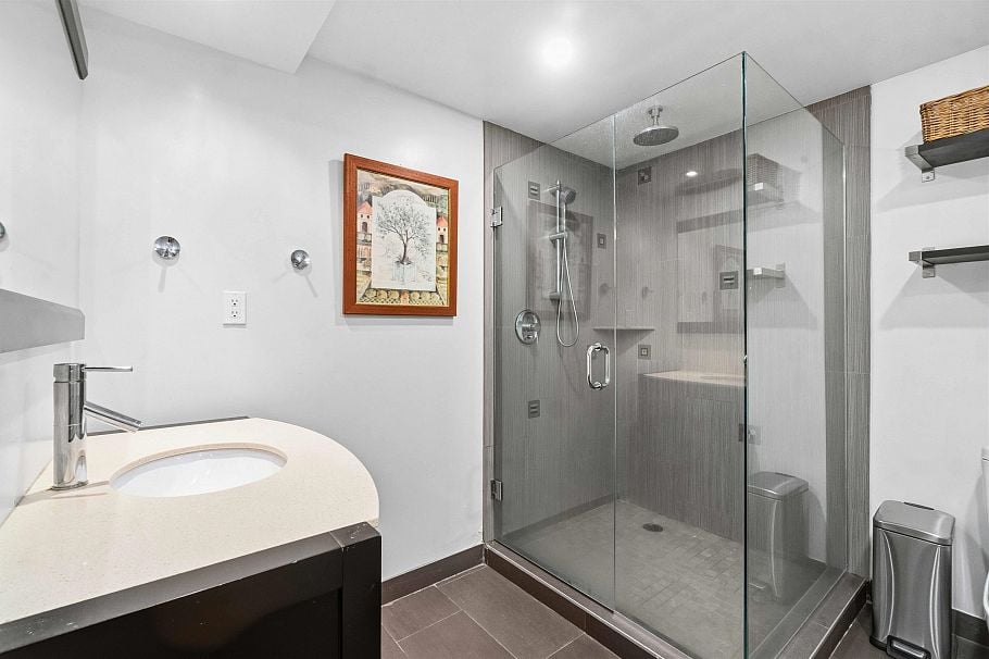 4264 Musqueam Drive Vancouver, BC - 30