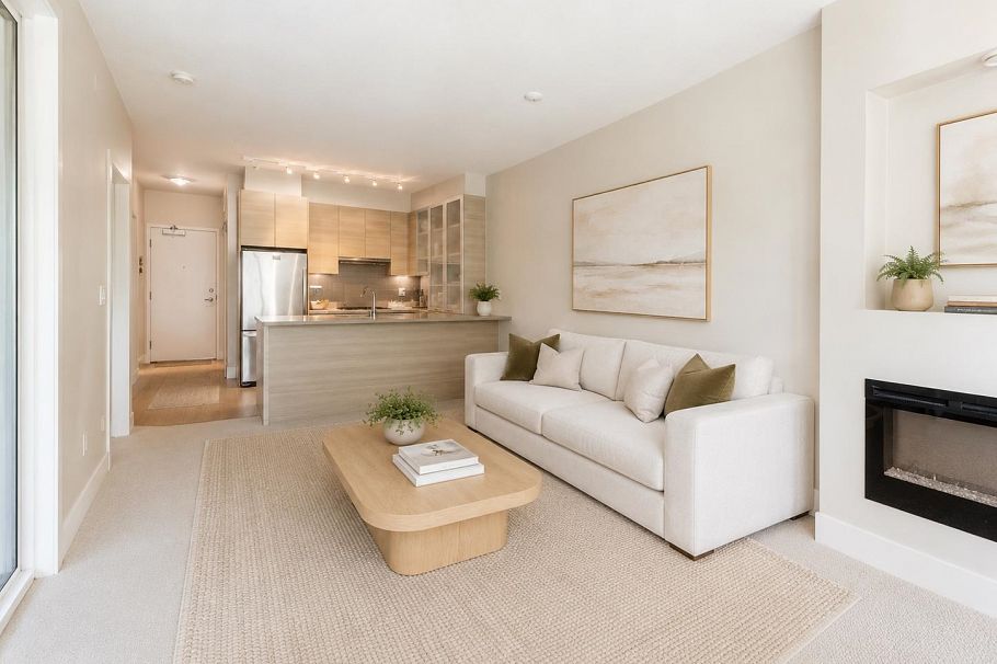 316 3606 Aldercrest Drive North Vancouver, BC - 5