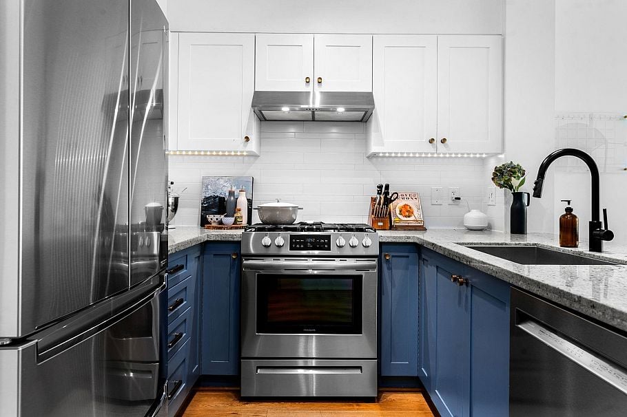 412 2601 Whiteley Court North Vancouver, BC - 14