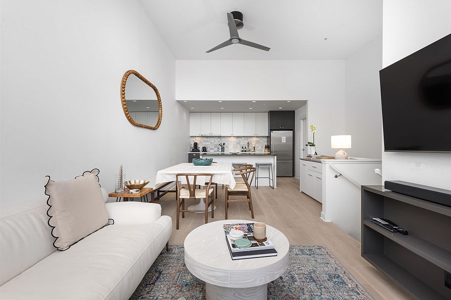 3429 Porter Street Vancouver, BC - 4