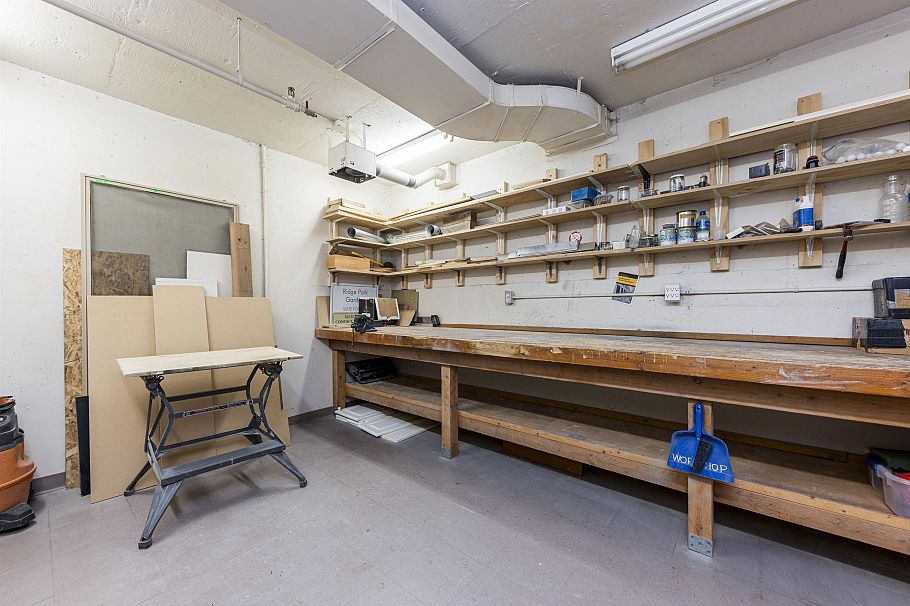 412 2059 Chesterfield Avenue North Vancouver, BC - 24
