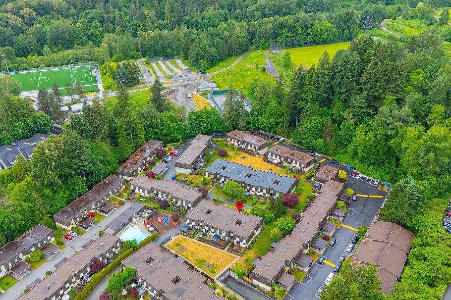 1126 Premier Street North Vancouver, BC - 38