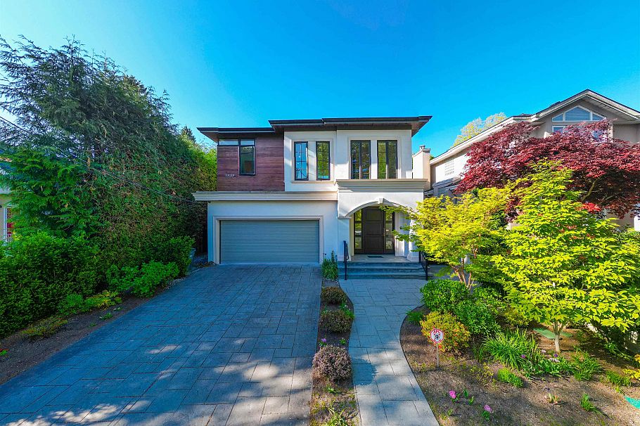 3439 W 40th Avenue Vancouver, BC - 1