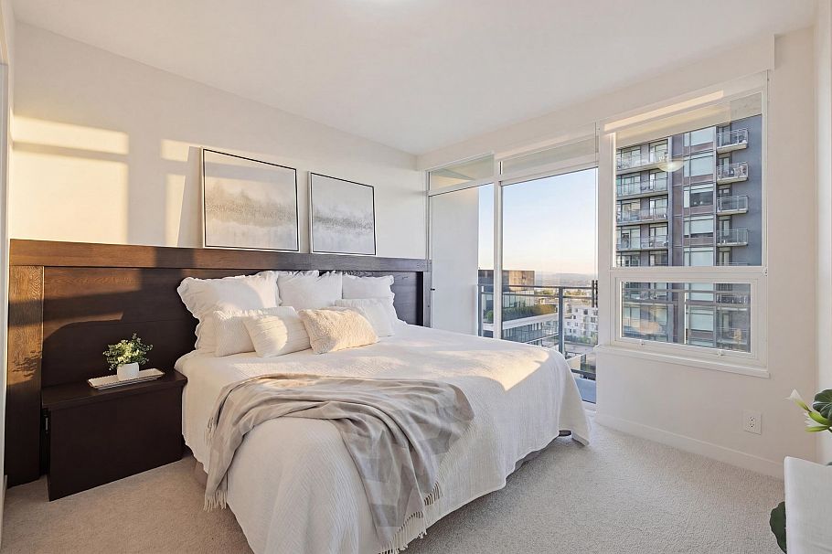 906 112 E 13th Street North Vancouver, BC - 18
