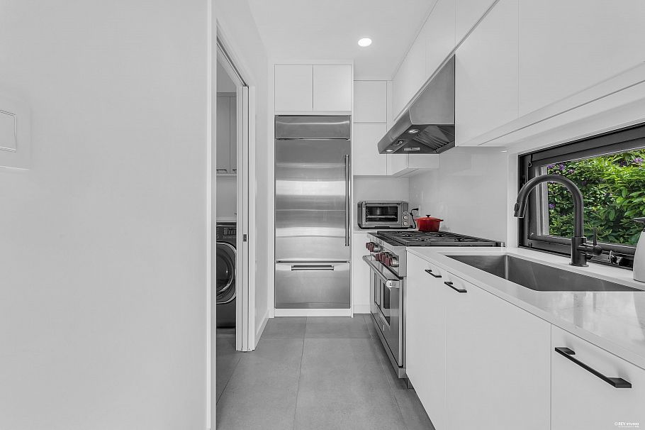 4275 Chelsea Crescent North Vancouver, BC - 15