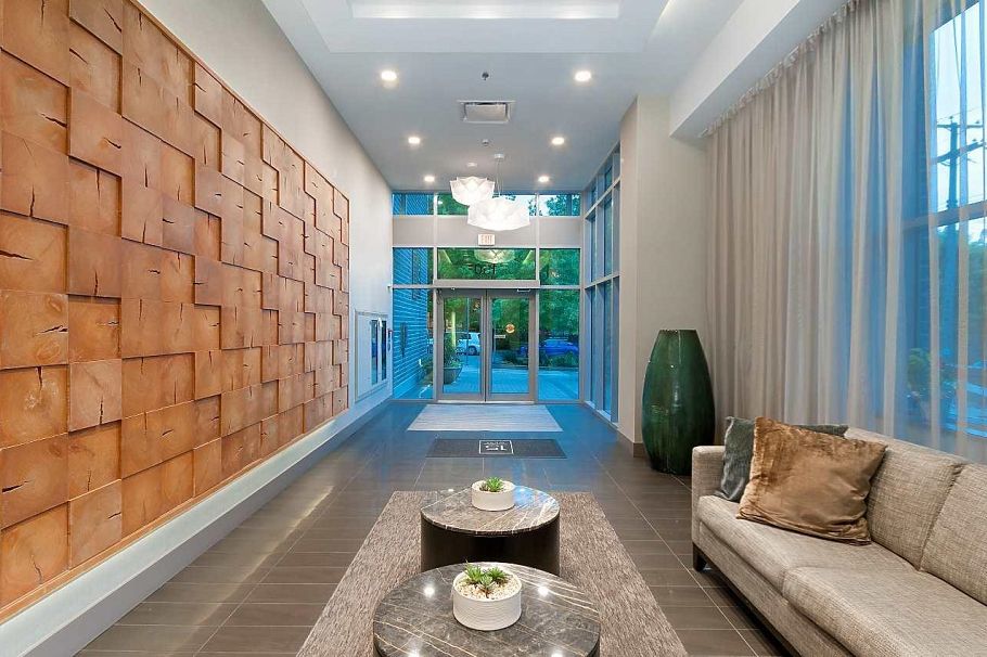 608 150 W 15th Street North Vancouver, BC - 22