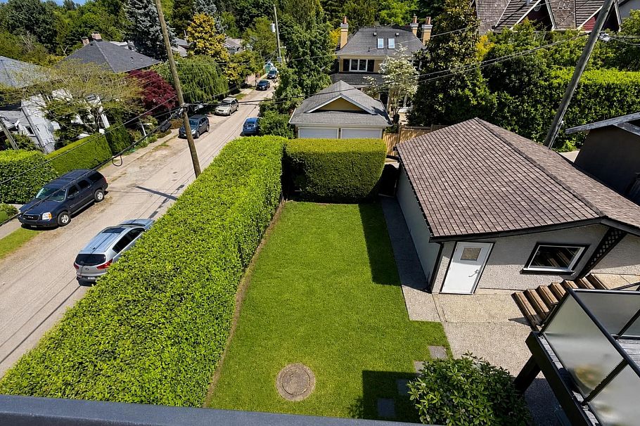 4399 Locarno Crescent Vancouver, BC - 35