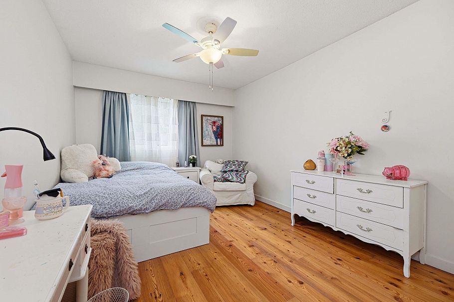 1126 Premier Street North Vancouver, BC - 18