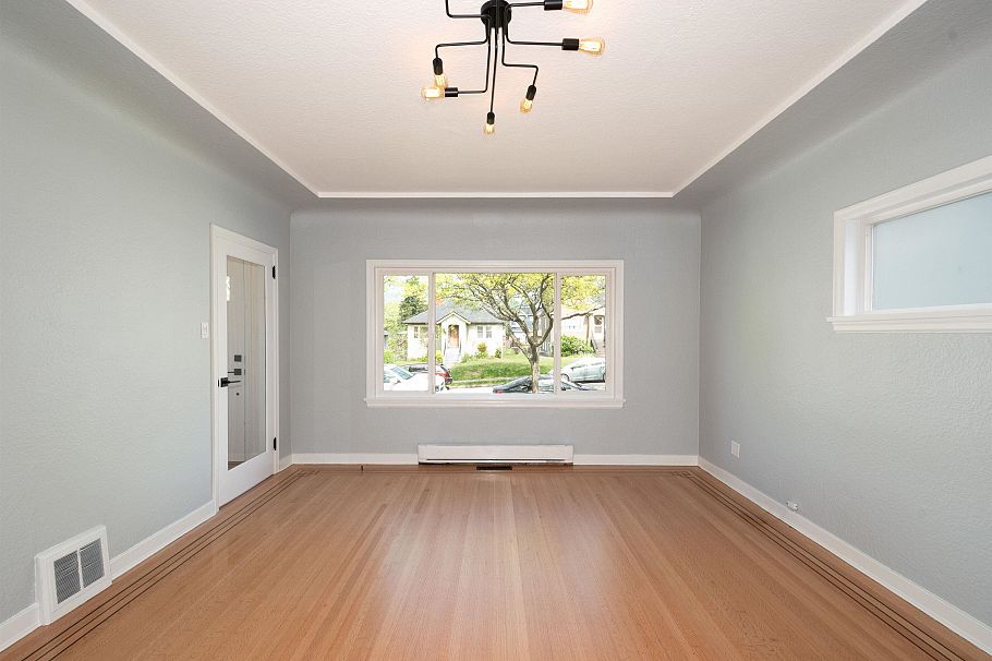 3120 Turner Street Vancouver, BC - 2