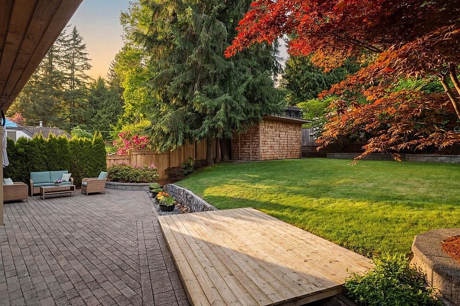 676 Wellington Drive North Vancouver, BC - 31