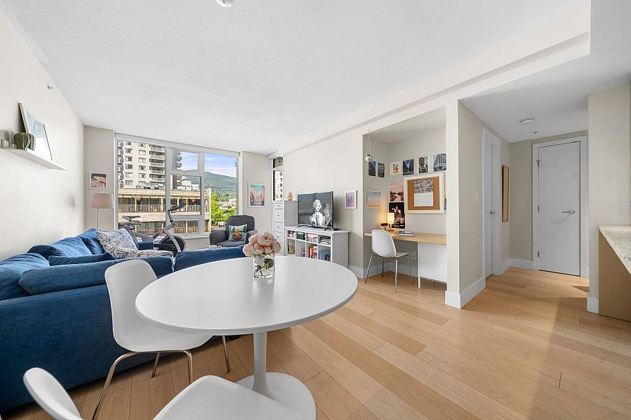 311 150 W 15 Street North Vancouver, BC - 10