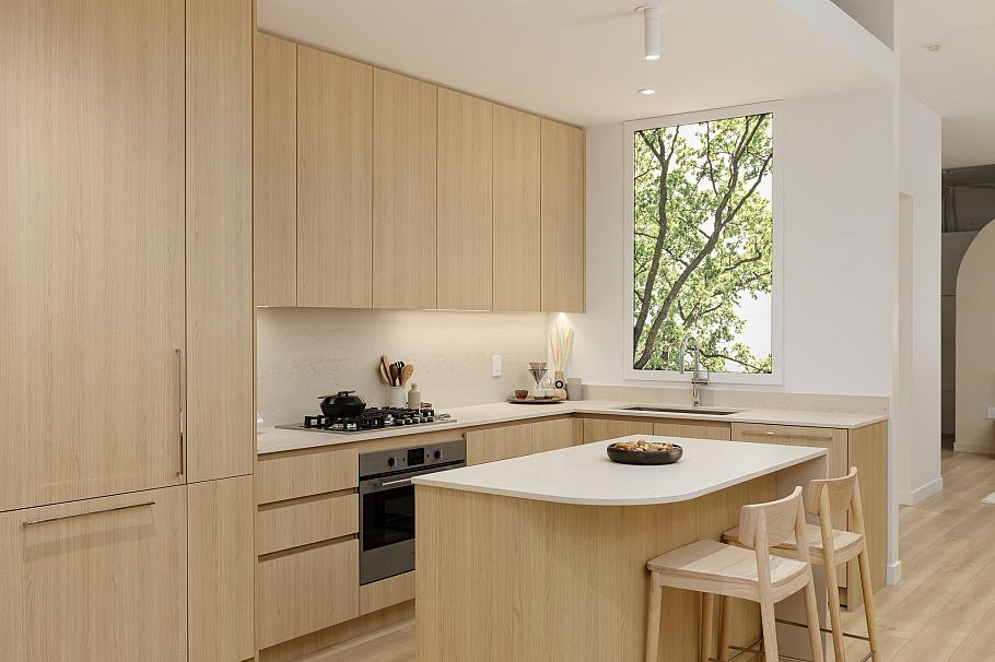 104 2810 Nanaimo Street Vancouver, BC - 2