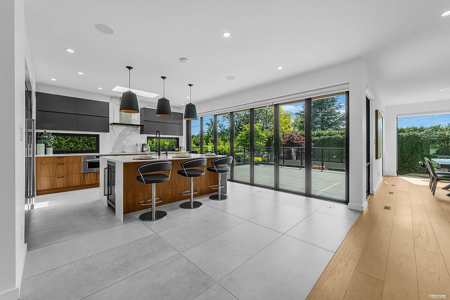 4275 Chelsea Crescent North Vancouver, BC - 11