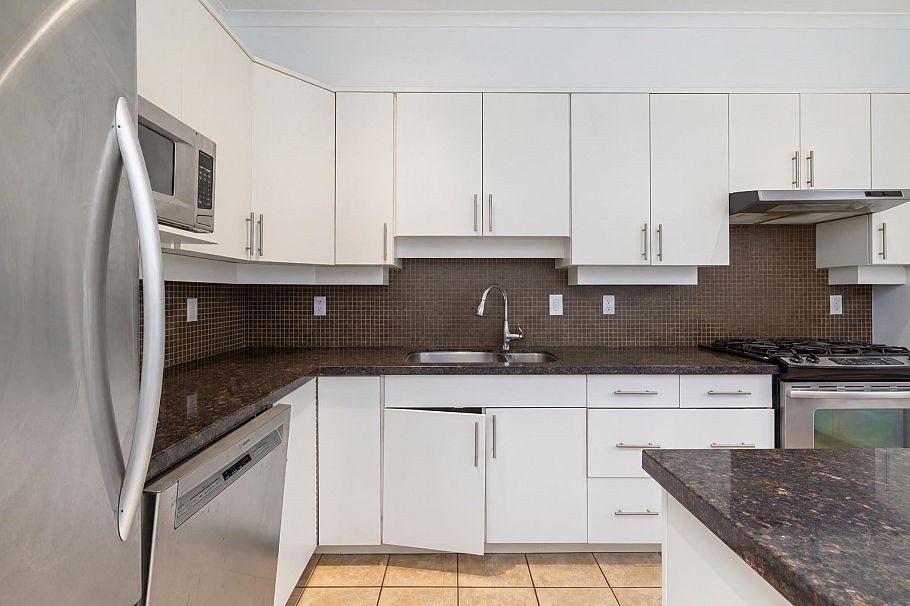 508 E 7th Avenue Vancouver, BC - 10