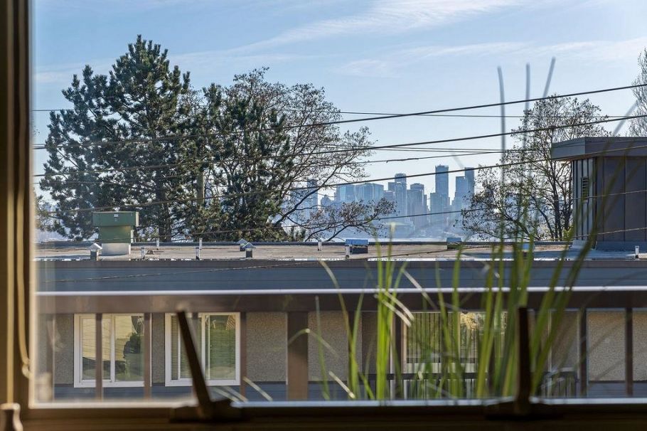 235 W 4th Street North Vancouver, BC - 29