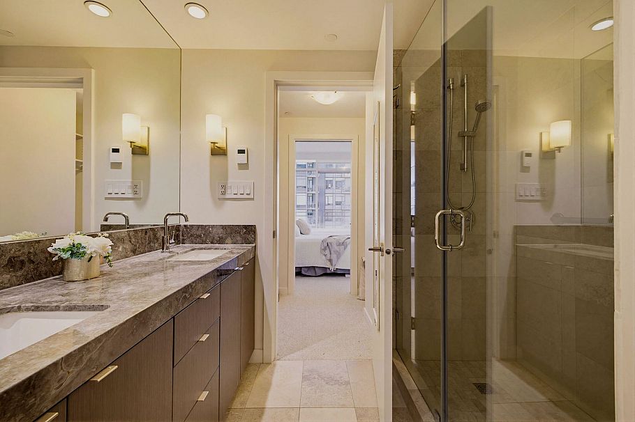 906 112 E 13th Street North Vancouver, BC - 21