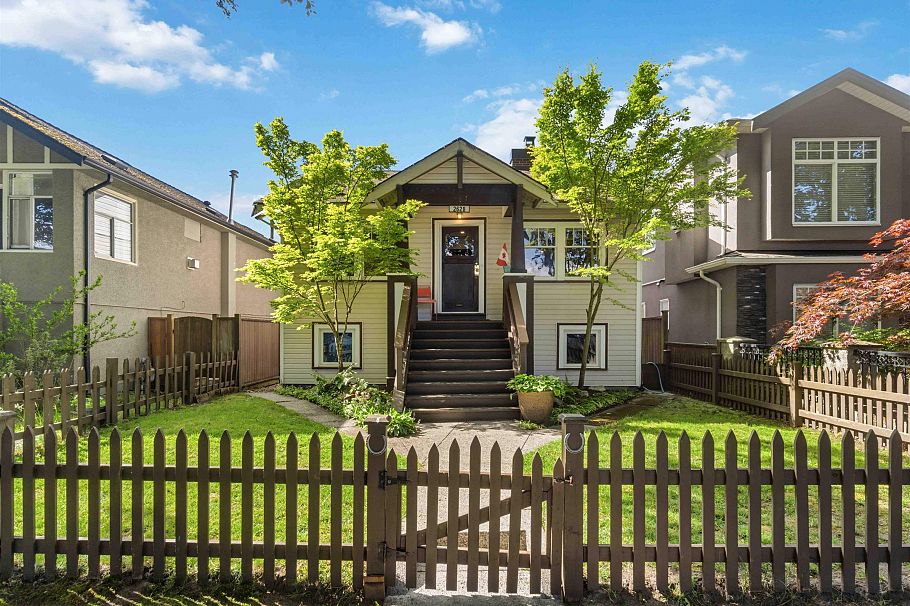 2628 William Street Vancouver, BC - 1