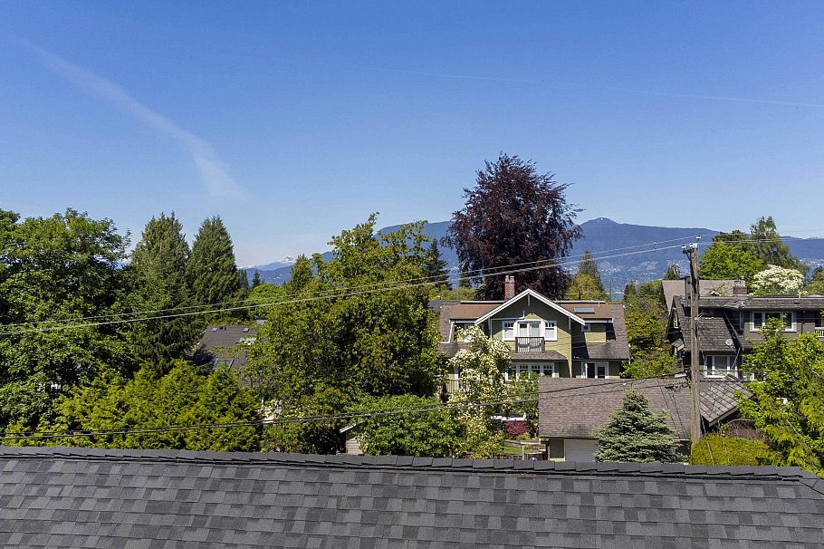4269 W 13th Avenue Vancouver, BC - 33