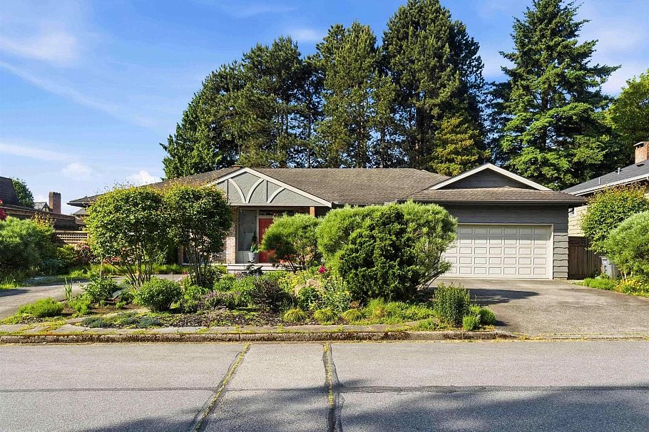 4264 Musqueam Drive Vancouver, BC - 2