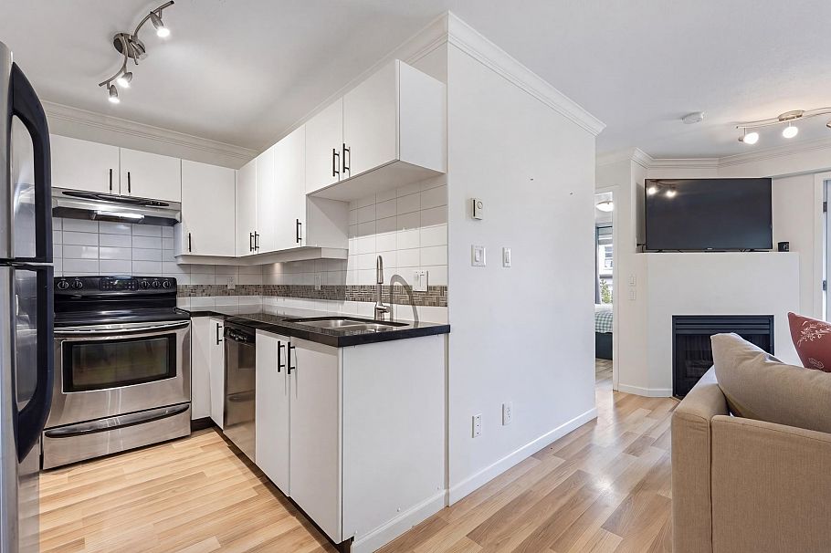 311 2680 W 4th Avenue Vancouver, BC - 7