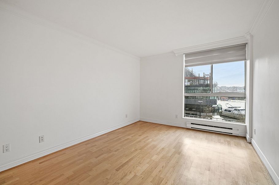 205 1600 Howe Street Vancouver, BC - 17