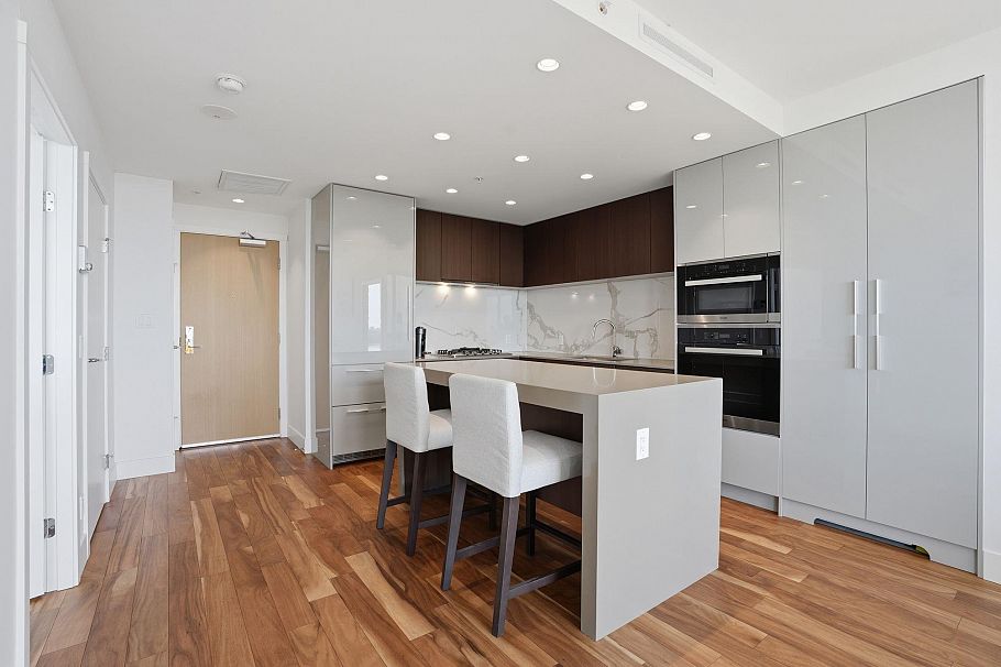 1904 1632 Lions Gate Lane North Vancouver, BC - 5