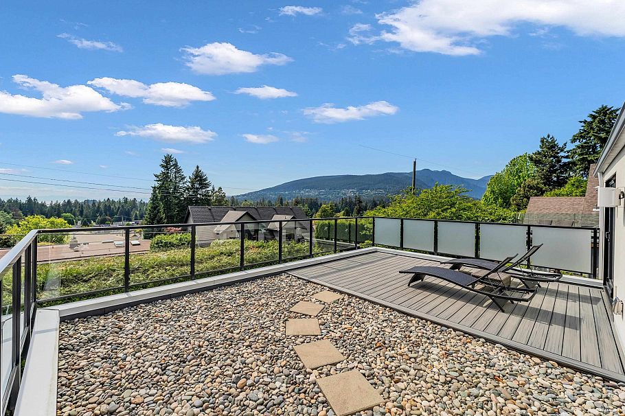 4275 Chelsea Crescent North Vancouver, BC - 24