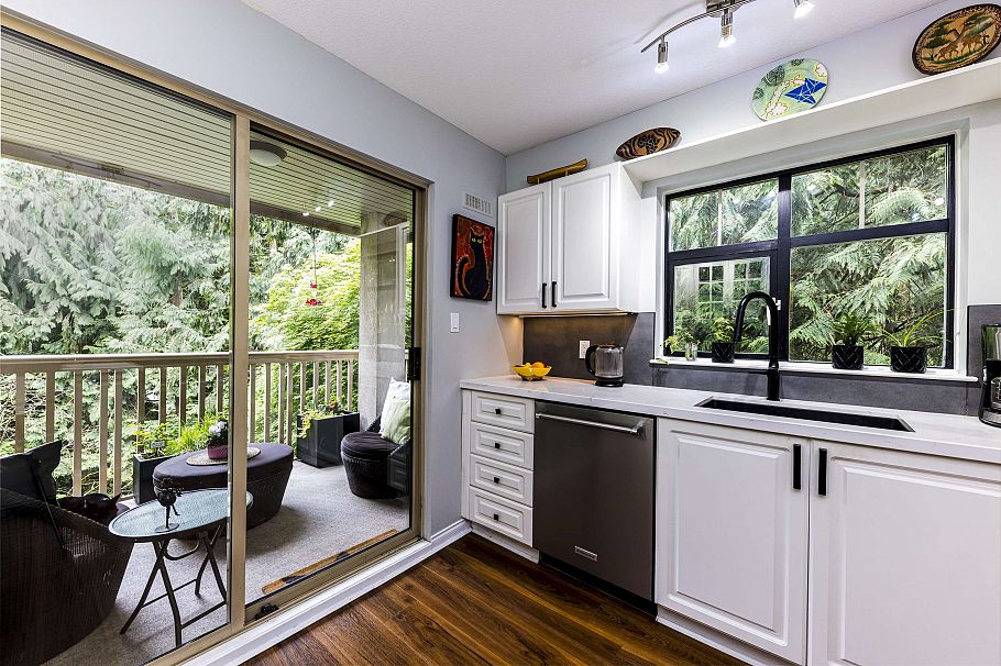 412 2059 Chesterfield Avenue North Vancouver, BC - 11