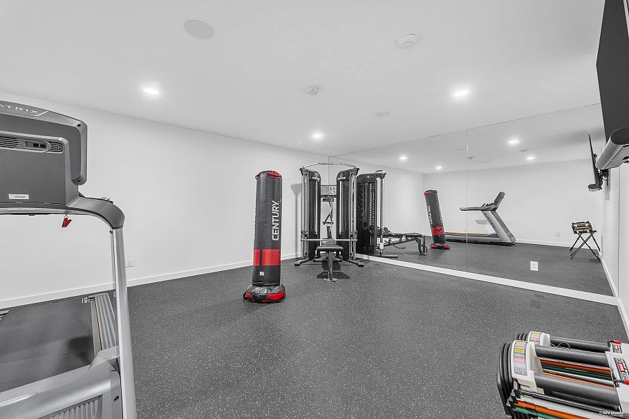 4275 Chelsea Crescent North Vancouver, BC - 30