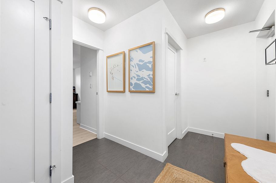 3429 Porter Street Vancouver, BC - 21