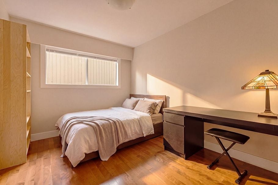 676 Wellington Drive North Vancouver, BC - 23