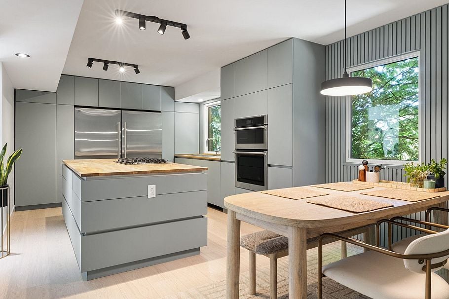 2221 Bowser Avenue North Vancouver, BC - 8