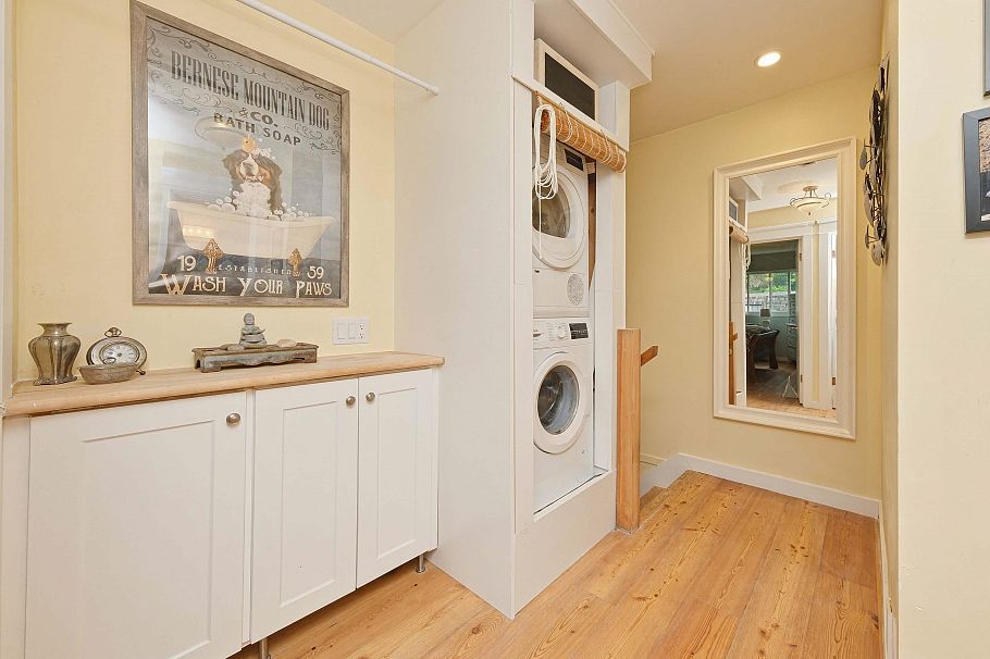 1126 Premier Street North Vancouver, BC - 22