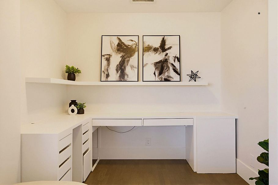 906 112 E 13th Street North Vancouver, BC - 17