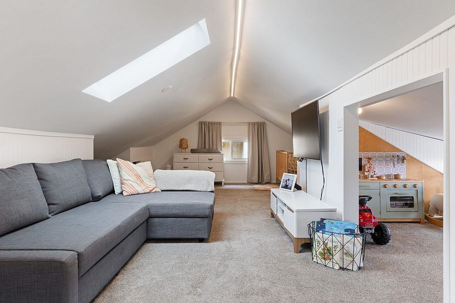 737-745 St. Andrews Avenue North Vancouver, BC - 13