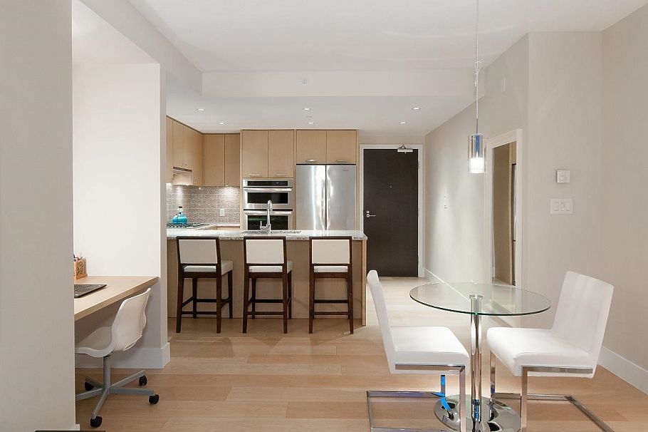 608 150 W 15th Street North Vancouver, BC - 6