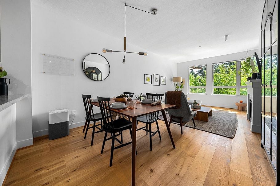 412 2601 Whiteley Court North Vancouver, BC - 18