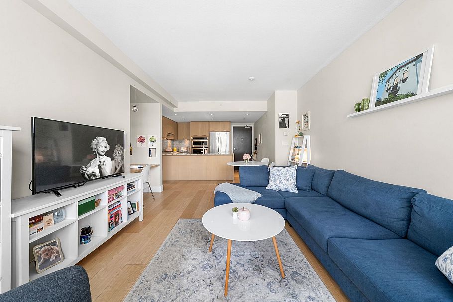 311 150 W 15 Street North Vancouver, BC - 14