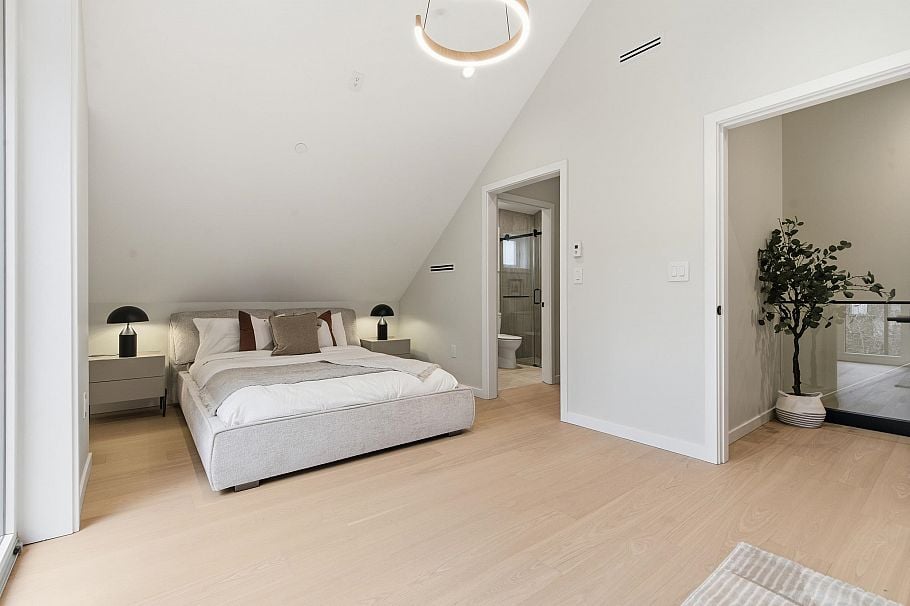 1 2091 E 20th Avenue Vancouver, BC - 23