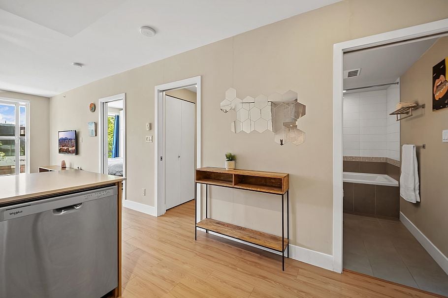 213 159 W 2nd Avenue Vancouver, BC - 17