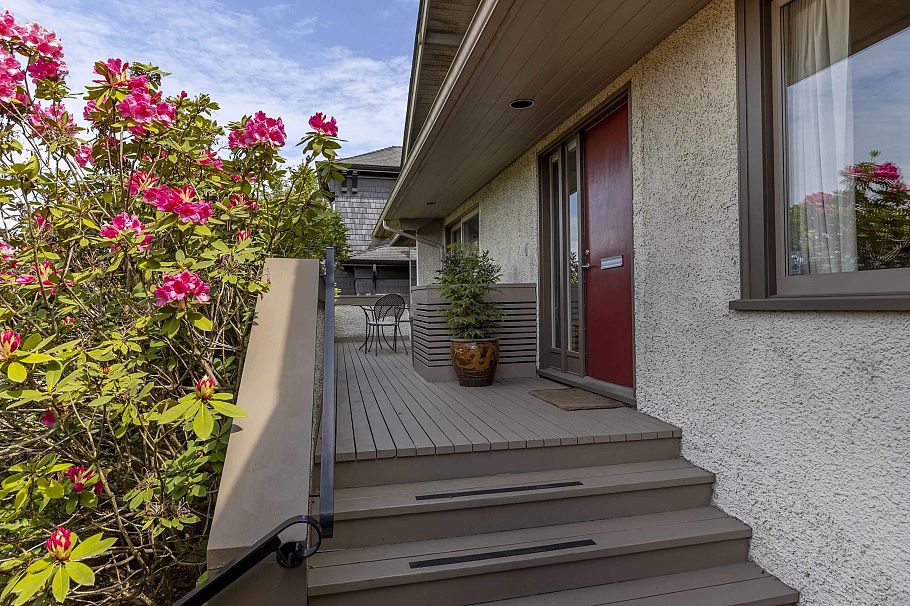3820 W 12th Avenue Vancouver, BC - 11