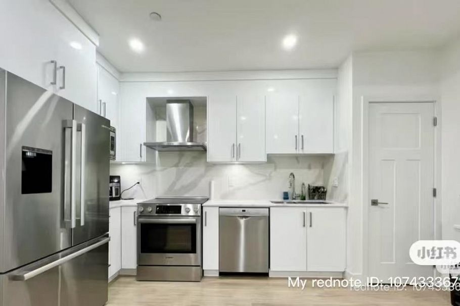 4793 SLOCAN STREET, Vancouver BC V5R 2A2 Vancouver, BC - 4
