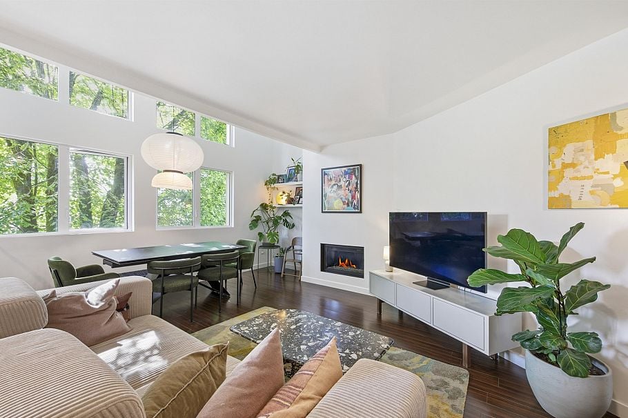 201 3465 Glen Drive Vancouver, BC - 9