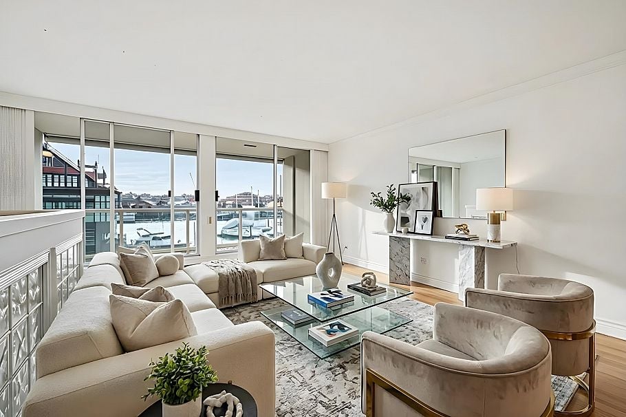 205 1600 Howe Street Vancouver, BC - 1